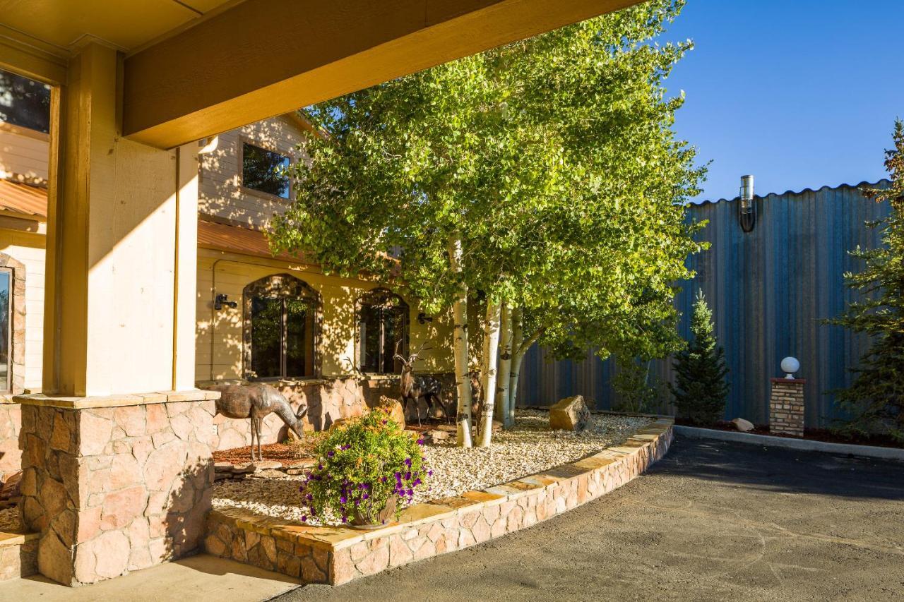 Alpine Inn & Suites Gunnison Exterior photo